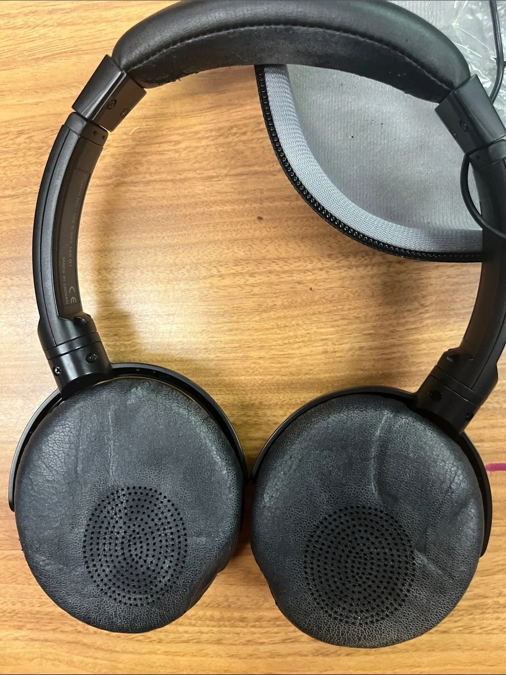 Brookstone Silver and Black On-Ear Noise-Cancelling Headphones with Case